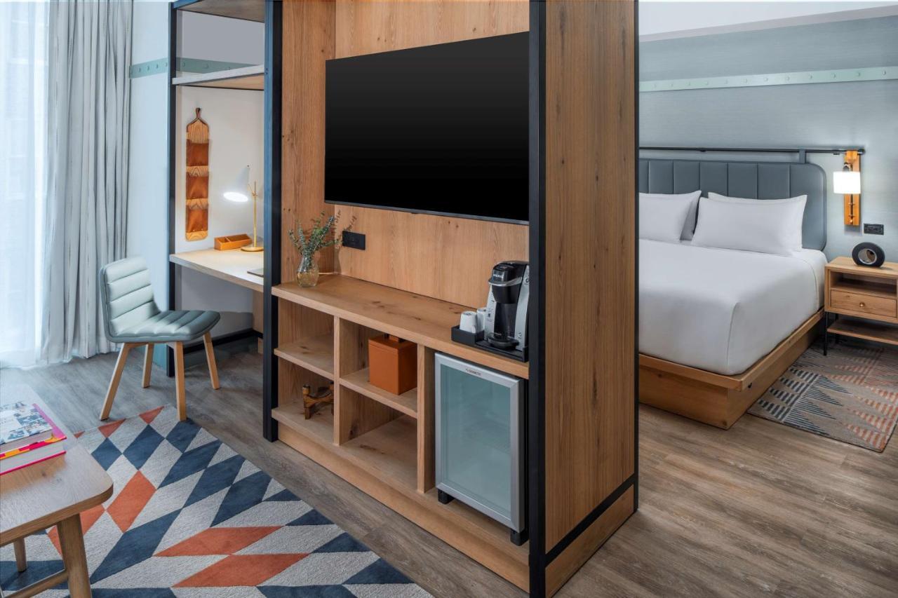 Executive King Suite,1022626435:JPEG
