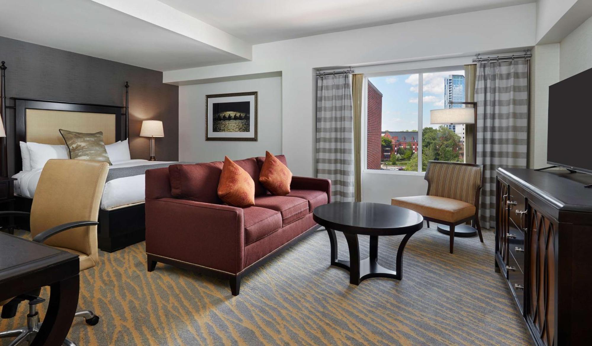 Deluxe King Room,1552440775:JPEG